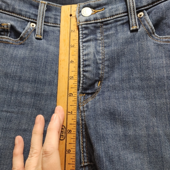 Levi's 721 Jeans Women's 29 High Rise Skinny Blue Medium Wash - Picture 5 of 10